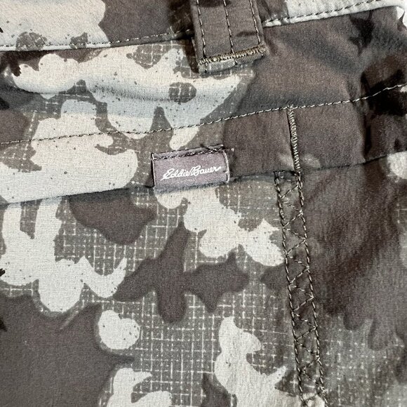 Eddie Bauer Adventurer‎ Skort Skirt Green Camo Womens Size 14 Pockets - Picture 6 of 10